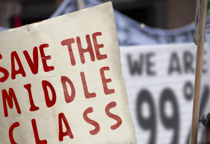 Save the middle class skilt